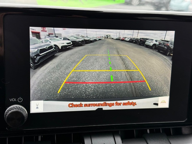 Toyota RAV4 Vehicle Image 17