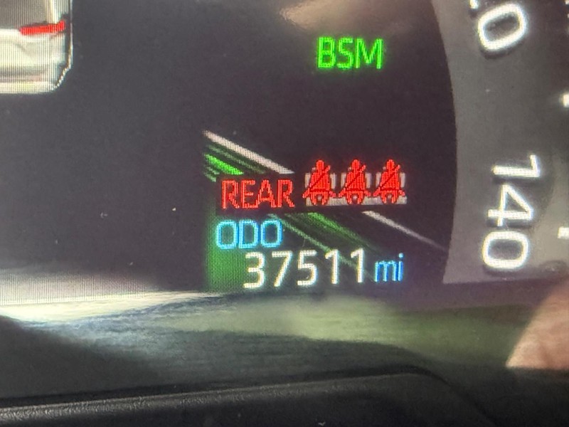 Toyota RAV4 Vehicle Image 22