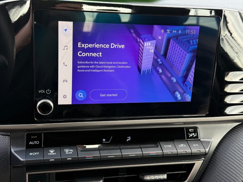 Toyota Camry Vehicle Image 16