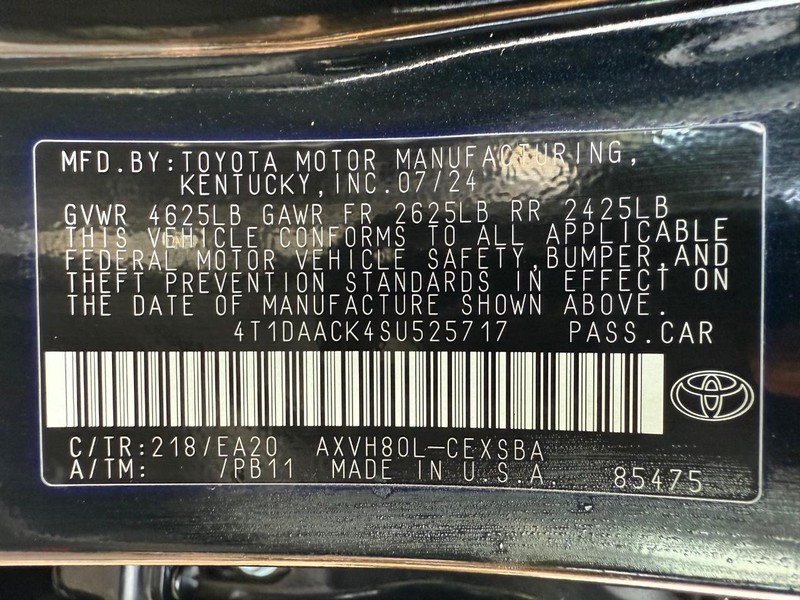 Toyota Camry Vehicle Image 24