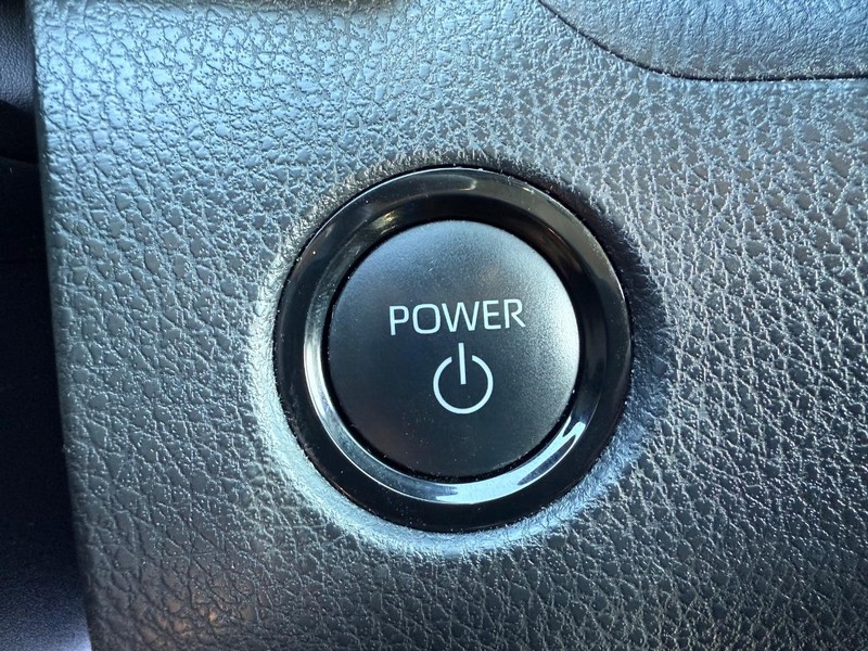 Toyota Camry Vehicle Image 15