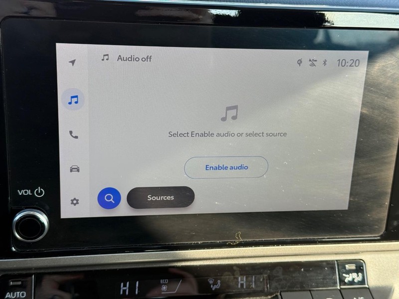 Toyota Camry Vehicle Image 16