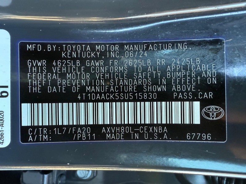 Toyota Camry Vehicle Image 25