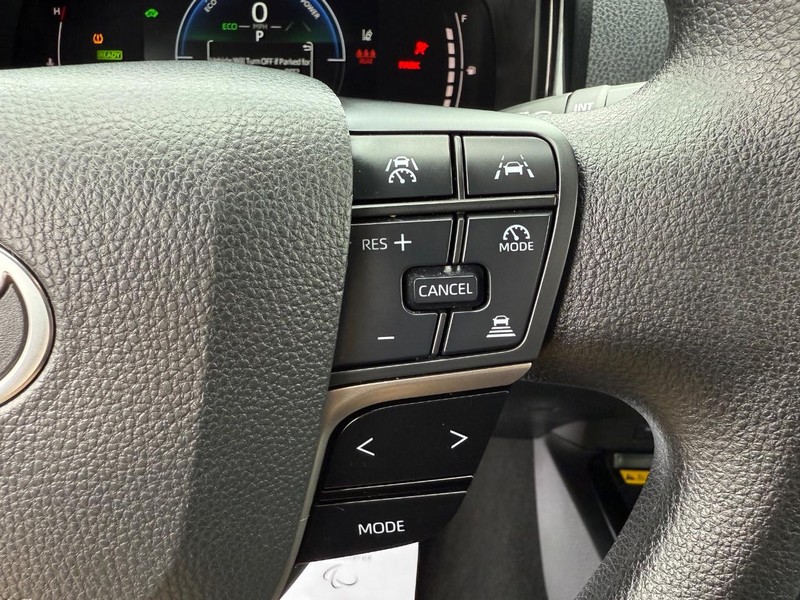 Toyota Camry Vehicle Image 14