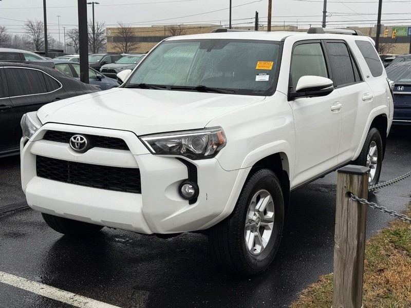 Toyota 4Runner Vehicle Image 02