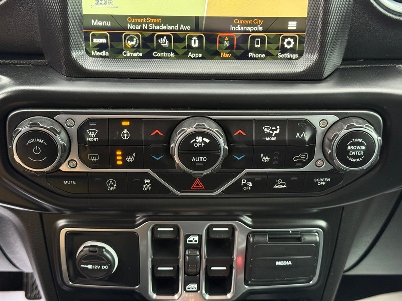 Jeep Wrangler Vehicle Image 19