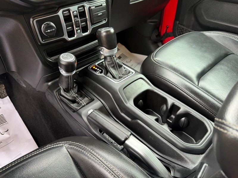 Jeep Wrangler Vehicle Image 20