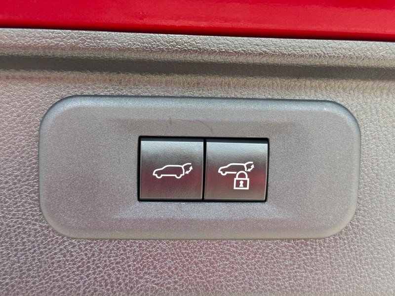 Toyota Grand Highlander Vehicle Image 08