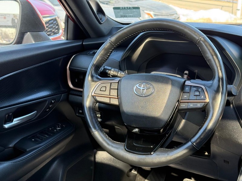 Toyota Grand Highlander Vehicle Image 15