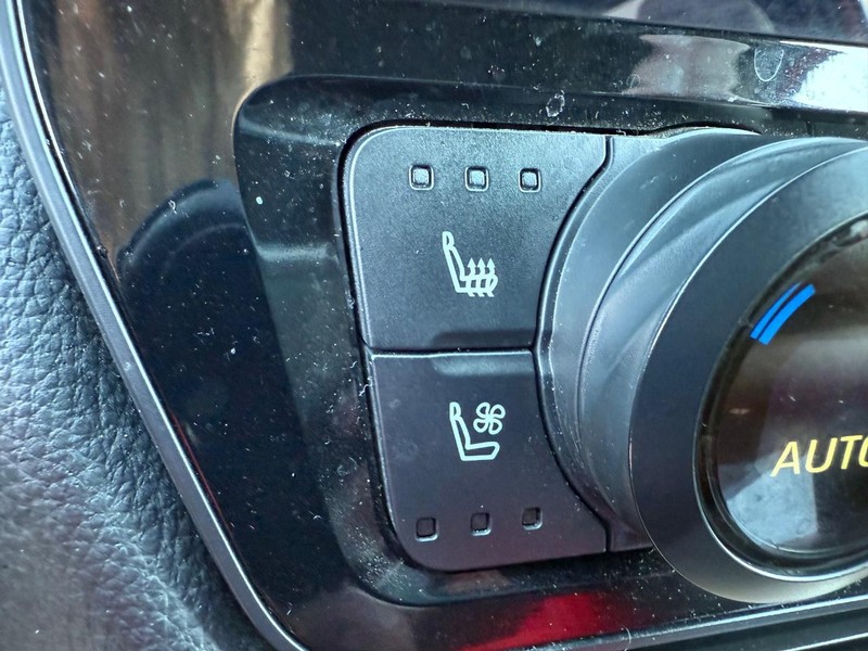 Toyota Grand Highlander Vehicle Image 19