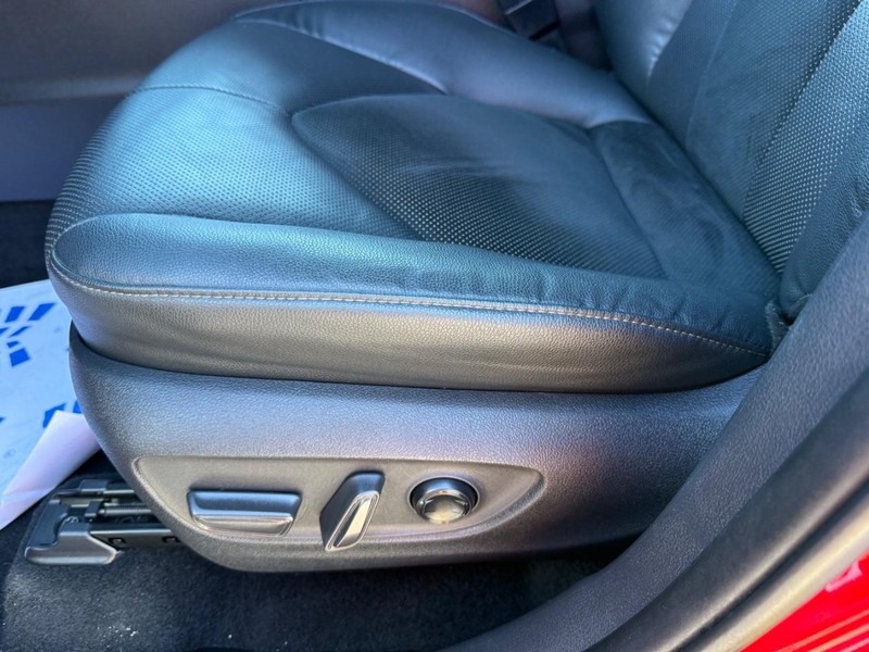 Toyota Grand Highlander Vehicle Image 28