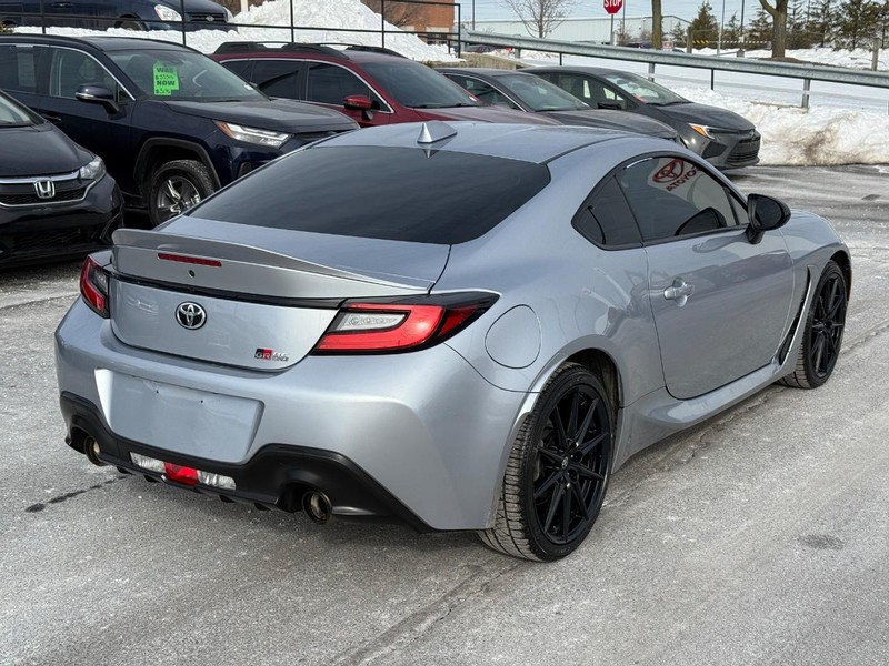 Toyota GR86 Vehicle Image 03