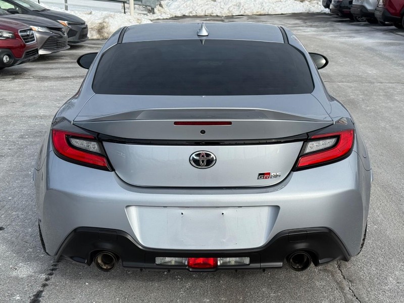 Toyota GR86 Vehicle Image 04