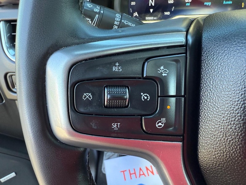 Chevrolet Tahoe Vehicle Image 16