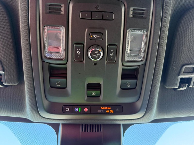 Chevrolet Tahoe Vehicle Image 25