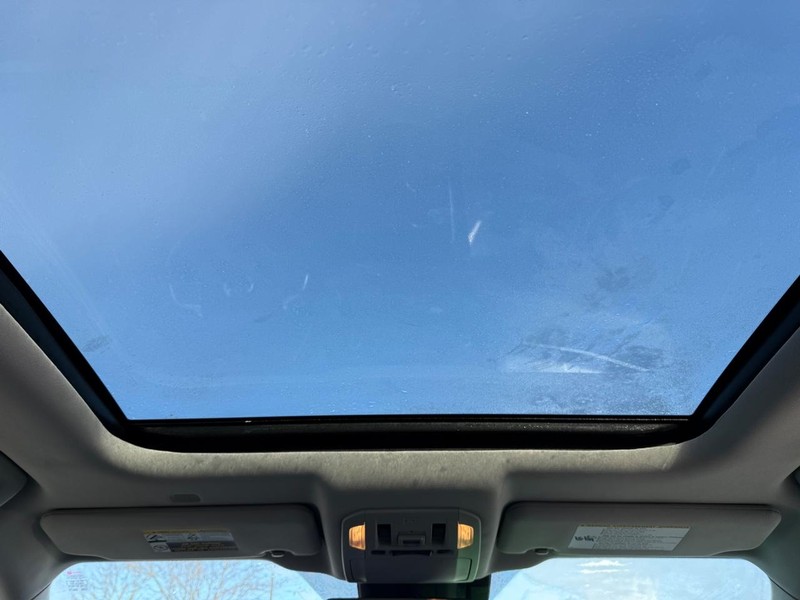 Toyota Highlander Vehicle Image 12