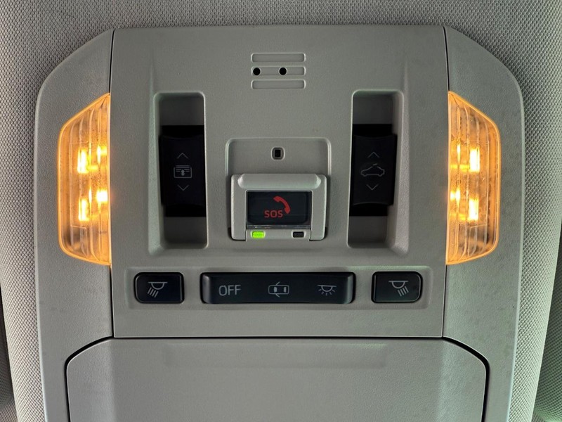 Toyota Highlander Vehicle Image 23