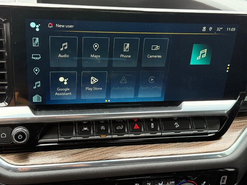 Chevrolet Silverado 1500 Vehicle Image 17