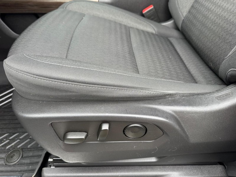 Chevrolet Silverado 1500 Vehicle Image 25