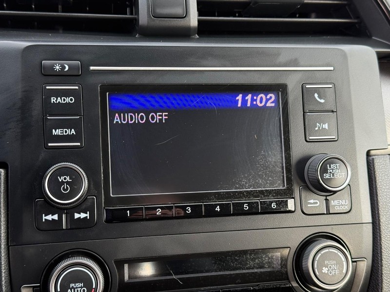 Honda Civic Hatchback Vehicle Image 15