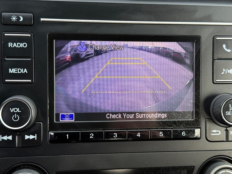 Honda Civic Hatchback Vehicle Image 16