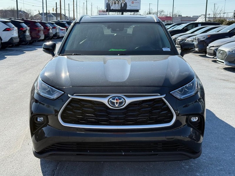 Toyota Highlander Vehicle Image 10