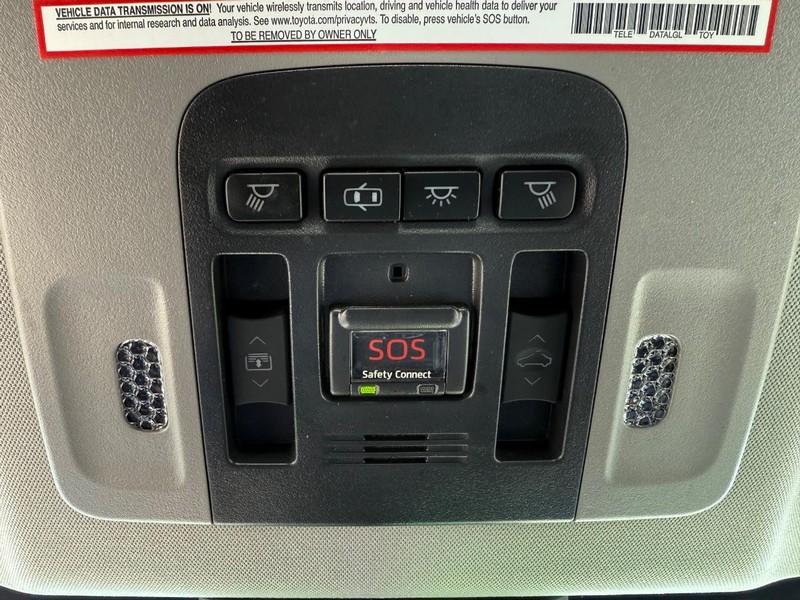 Toyota Camry Vehicle Image 22