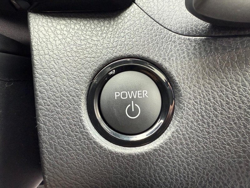 Toyota Camry Vehicle Image 10