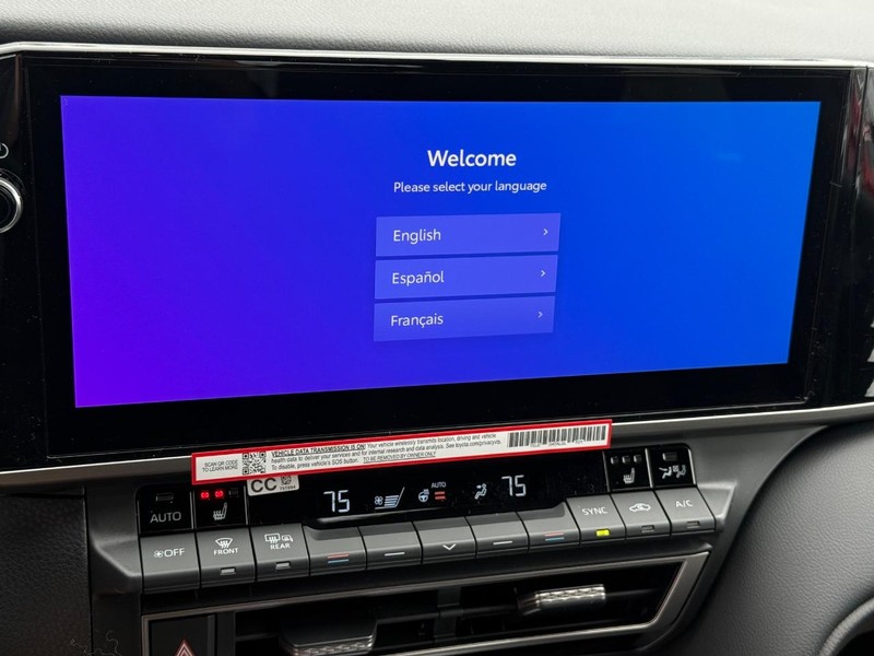 Toyota Camry Vehicle Image 12