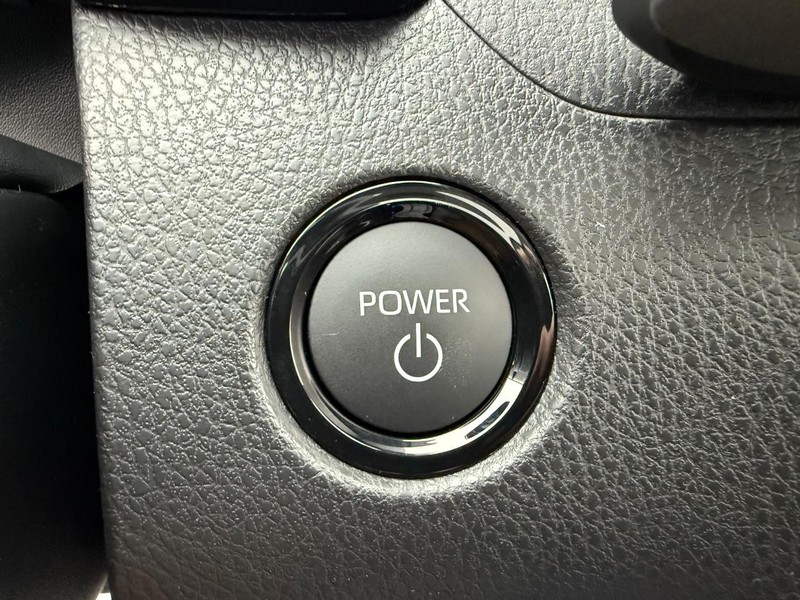 Toyota Camry Vehicle Image 10