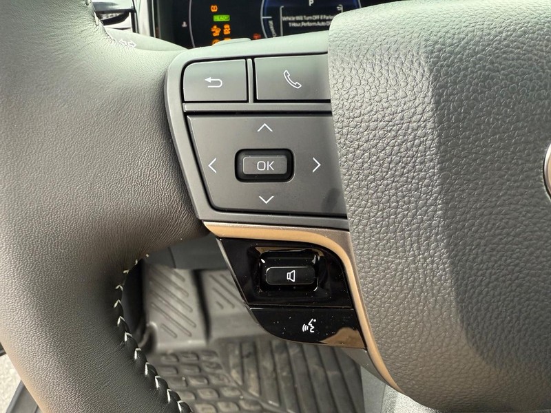 Toyota Camry Vehicle Image 07