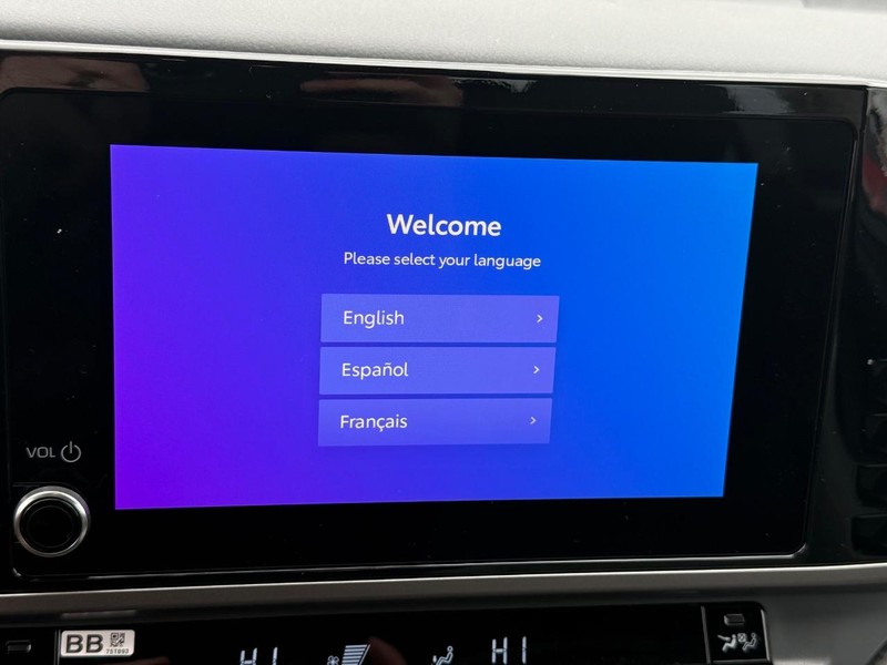 Toyota Camry Vehicle Image 10