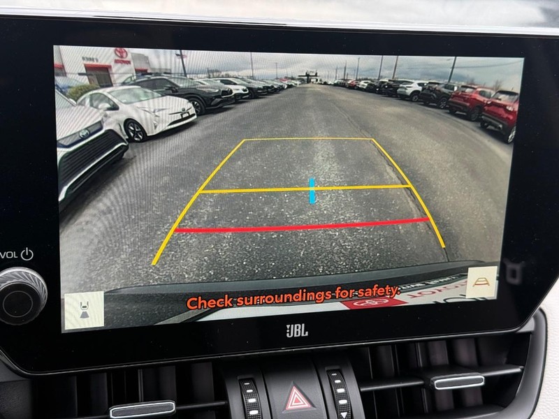 Toyota RAV4 Vehicle Image 13