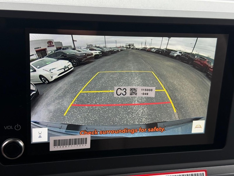 Toyota Tacoma 4WD Vehicle Image 12