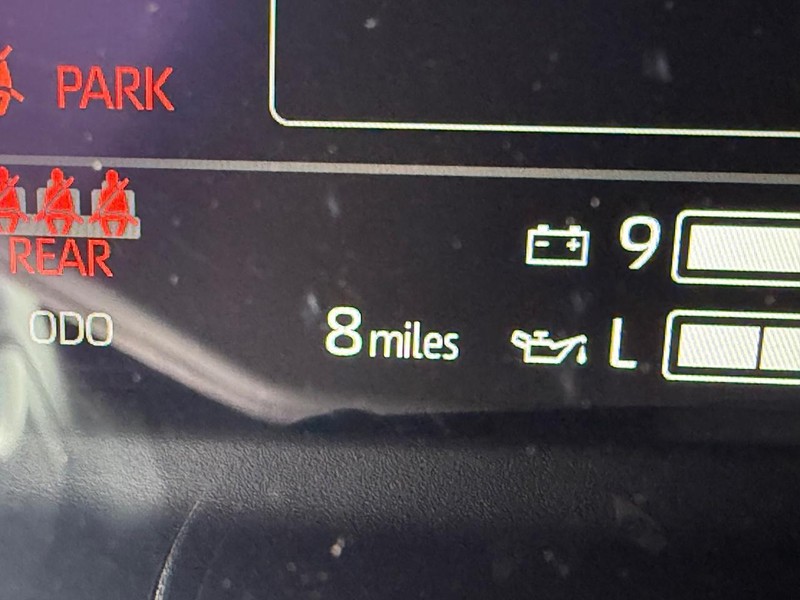 Toyota Tundra 4WD Vehicle Image 19