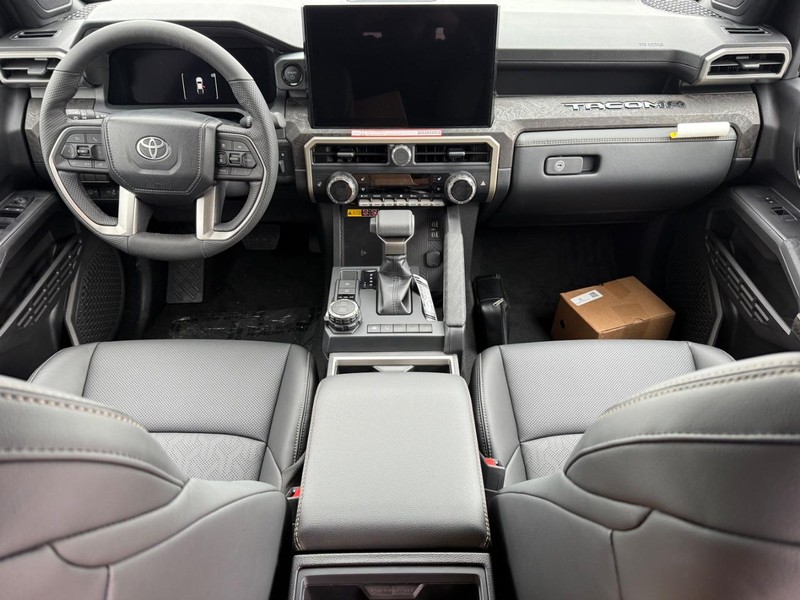 Toyota Tacoma 4WD Vehicle Image 06