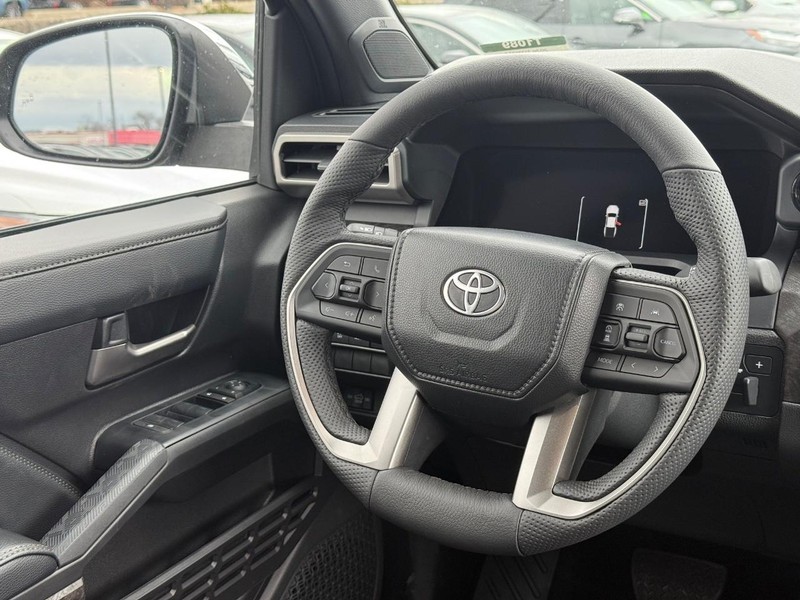 Toyota Tacoma 4WD Vehicle Image 07