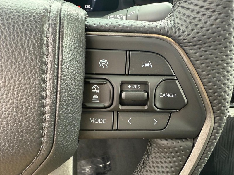 Toyota Tacoma 4WD Vehicle Image 09