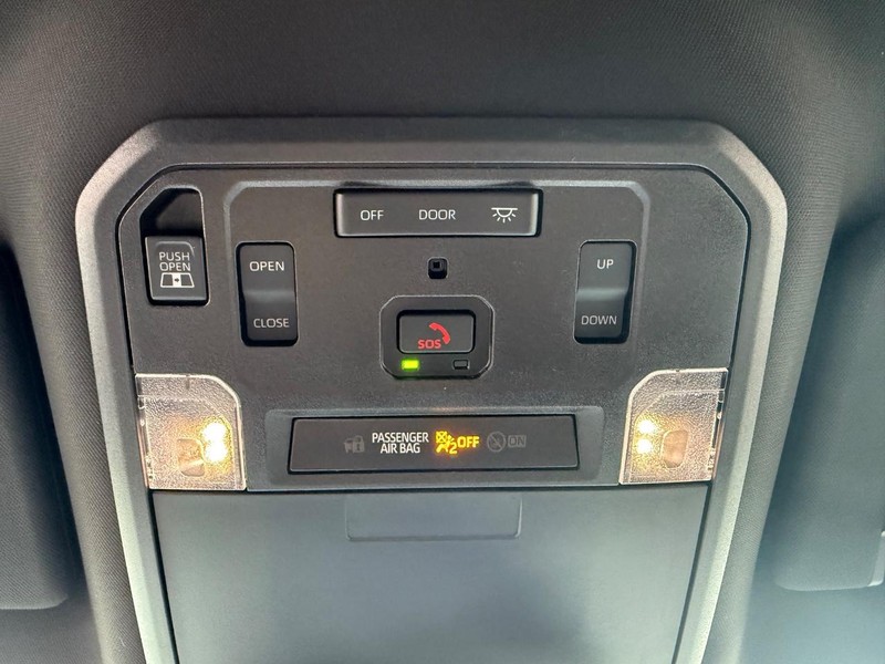 Toyota Tacoma 4WD Vehicle Image 17