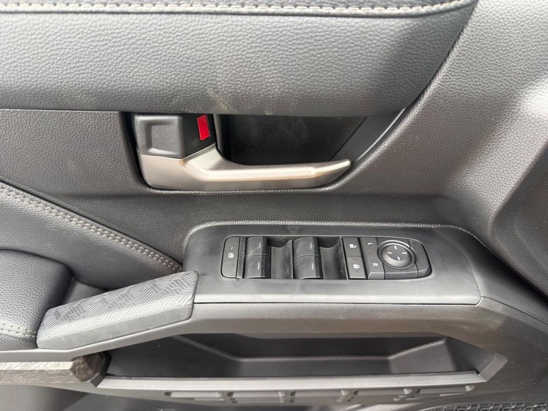 Toyota Tacoma 4WD Vehicle Image 20