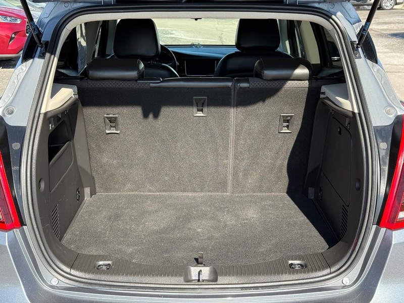 Buick Encore Vehicle Full-screen Gallery Image 07