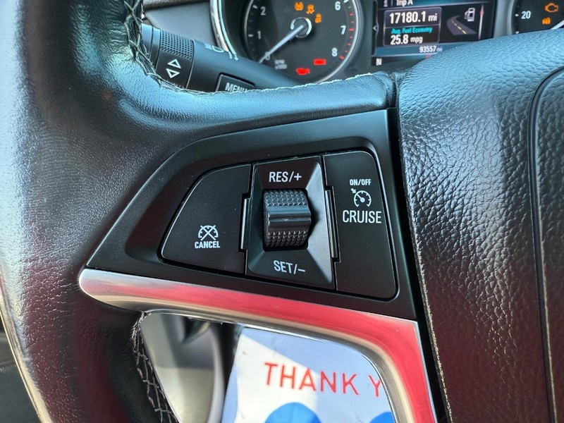 Buick Encore Vehicle Full-screen Gallery Image 13