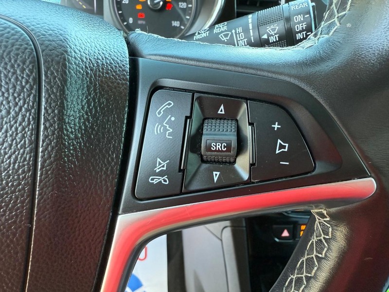 Buick Encore Vehicle Full-screen Gallery Image 14