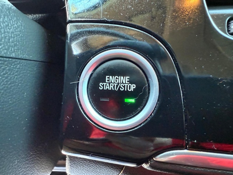 Buick Encore Vehicle Full-screen Gallery Image 15