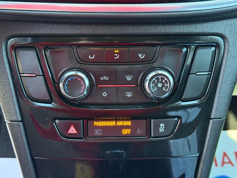 Buick Encore Vehicle Full-screen Gallery Image 18