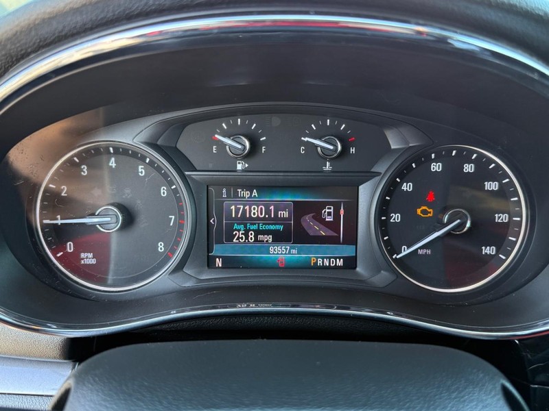 Buick Encore Vehicle Full-screen Gallery Image 21