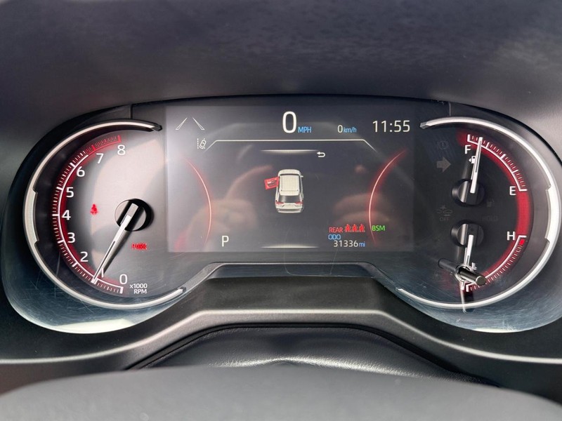 Toyota RAV4 Vehicle Image 21