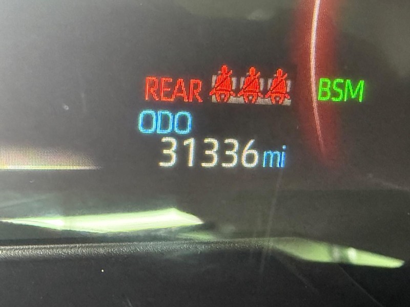 Toyota RAV4 Vehicle Image 22