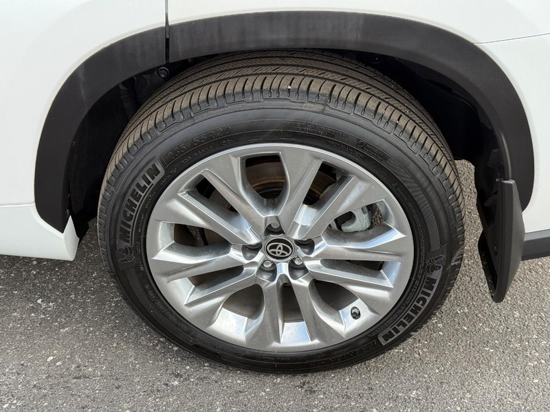 Toyota Highlander Vehicle Image 06