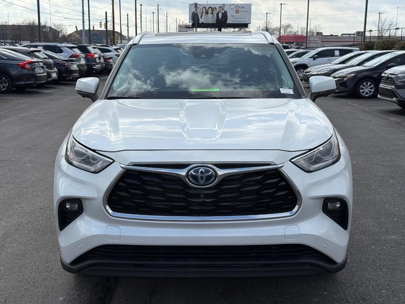 Toyota Highlander Vehicle Image 10